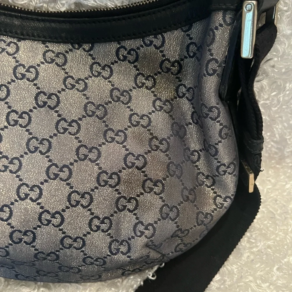 Gucci Navy GG Canvas Web Round Messenger Hobo Bag. - Picture 6 of 14